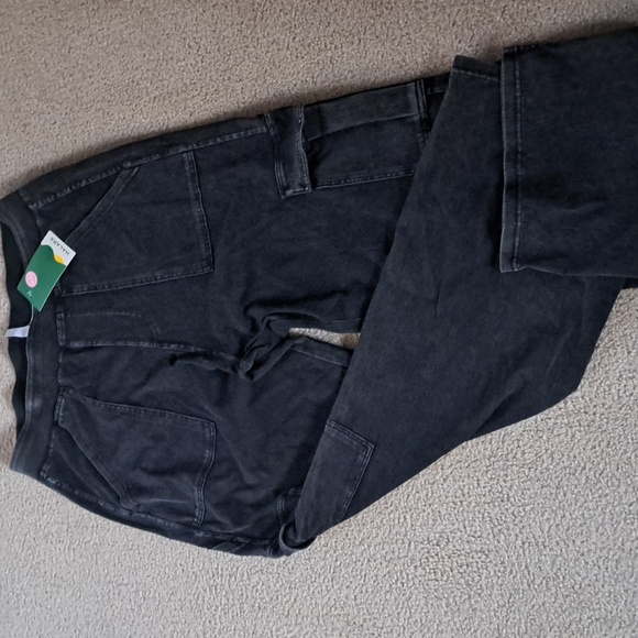 3X HALARA FLEX MIDRISE KNIT DENIUM CARGO PANTS - Picture 4 of 8